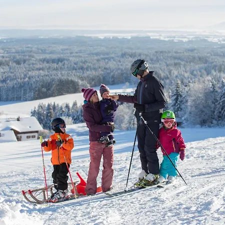 Bussjaegerhof ファームステイ Böbing