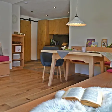 Bussjaegerhof Farm stay Schonberg (Rottenbuch)