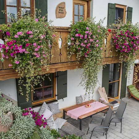 Farm stay Bussjaegerhof Schonberg (Rottenbuch)