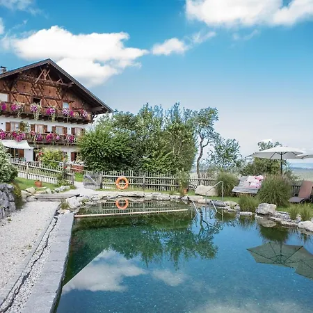 Bussjaegerhof * Böbing